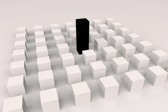 andersartig, verschieden und aus der menge ragend